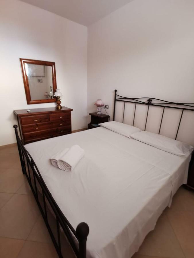 Casa Graziella Apartman SantʼAntìoco Kültér fotó